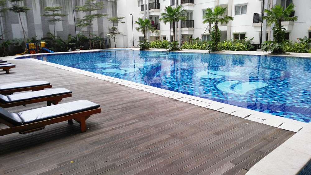 Signature Park Apartment swimming pool view