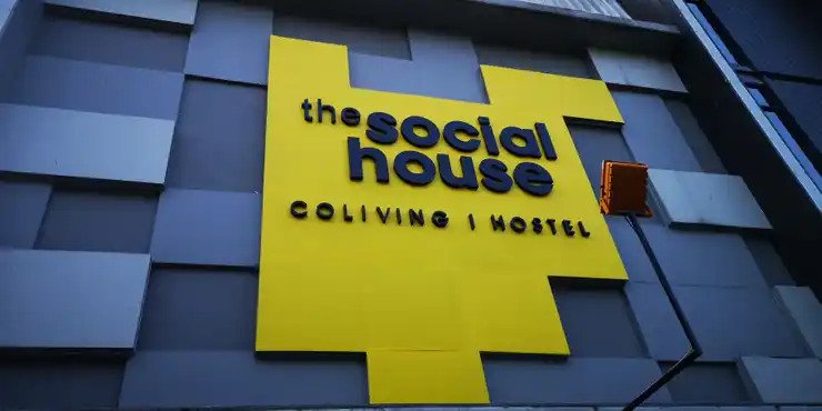 The Social House logo