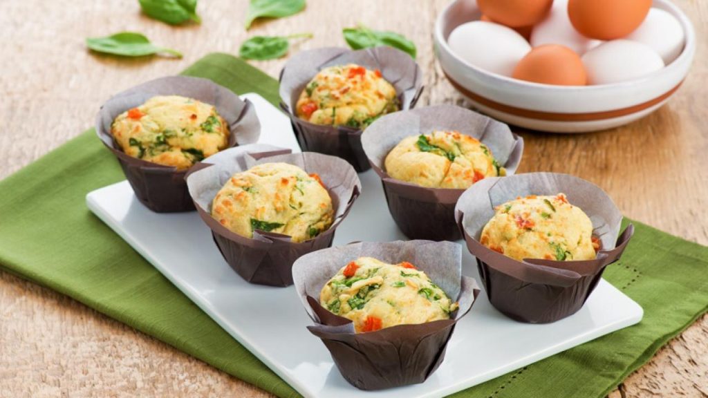 little spinach muffin with cheese