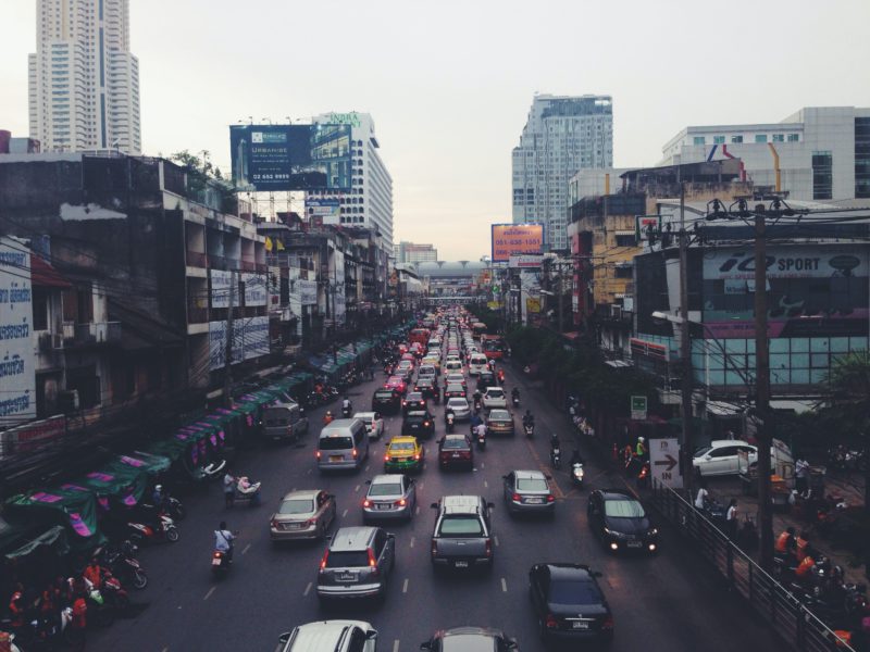 Yang Perlu Diperhatikan Sebelum Membeli Mobil di Jakarta