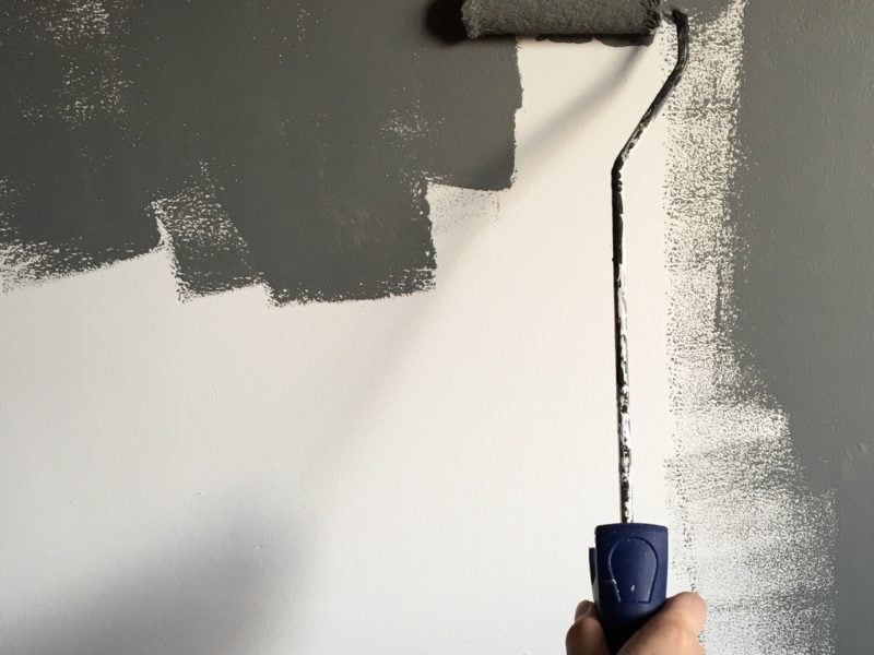 How to Paint Your Wall: 10 Easy Steps and Many Tips!