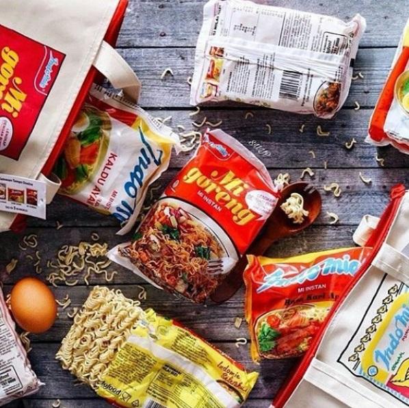 Indomie dengan kemasan lama