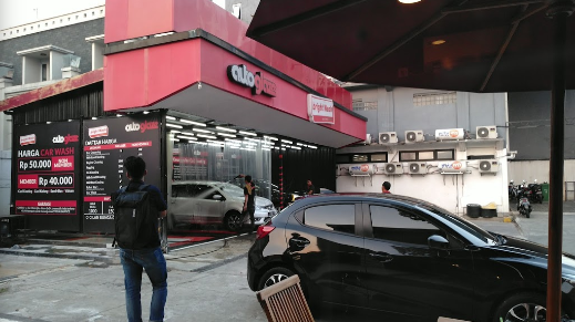 Autoglaze car wash in Jakarta