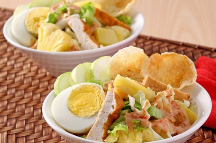 An Ultimate Guide to Rujak Indonesia s Legendary Dish An Ultimate Guide to Rujak Indonesia s Legendary Dish