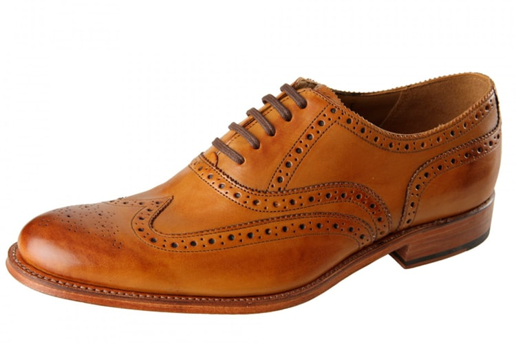 brogue must have for men shoes