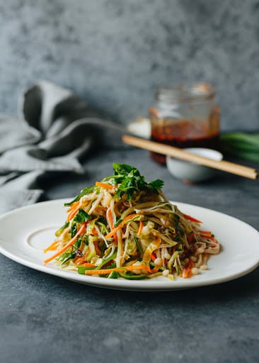 salad jamur enoki