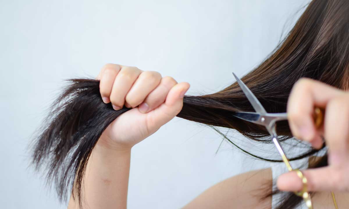 4 Tips and 5 Ways to Cut Your Own Hair at Home | Flokq Blog