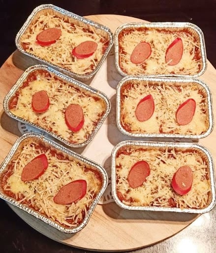 Baked Potatoes with Bolognese Sauce