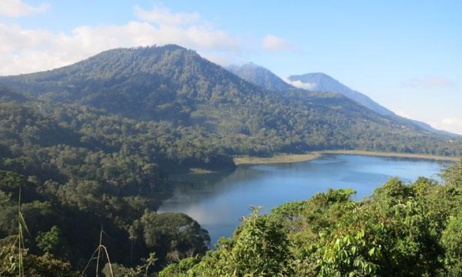 gunung lesung