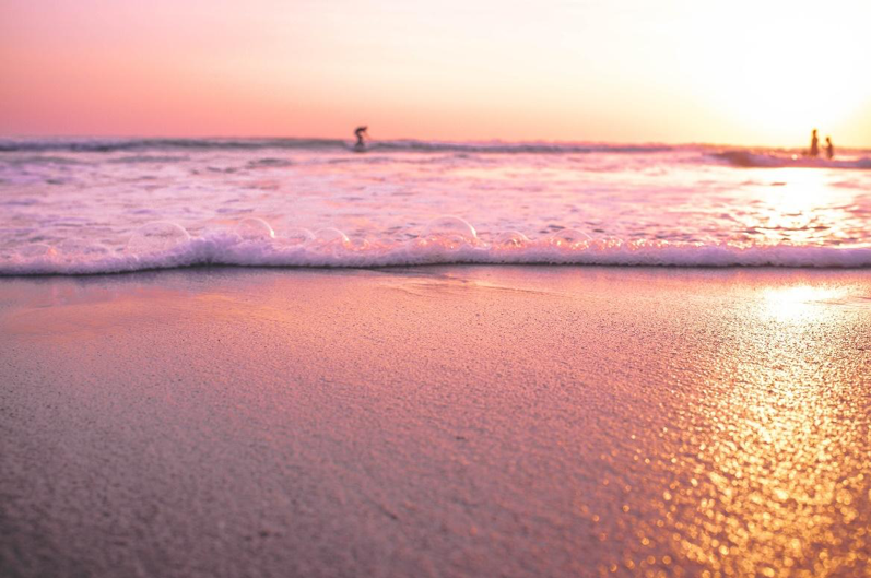 pantai legian bali