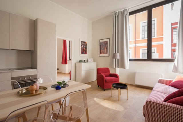 Comfortable and Convenient Apartments Near UKI