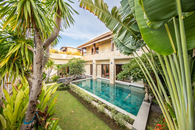 cara sewa rumah di Bali