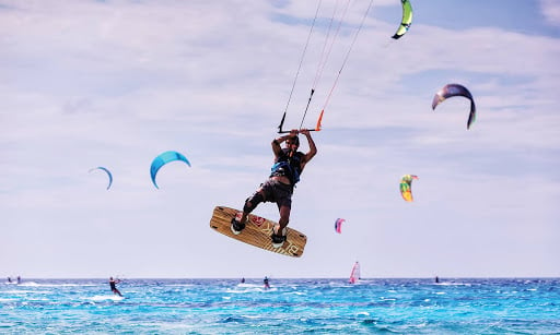 kitesurfing in sanur beaches