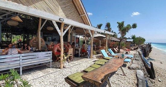 Penida Colada Beach Bar di Nusa Penida