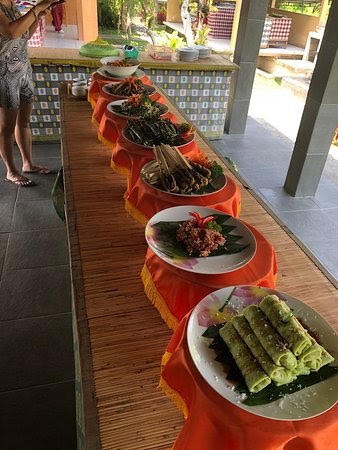 cooking class in Bali at canting bali