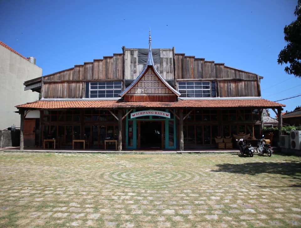 simpang raya padang restaurants