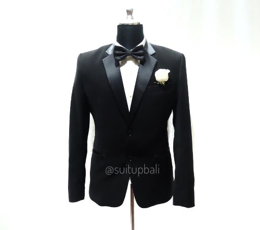 rent a suit at suit up bali