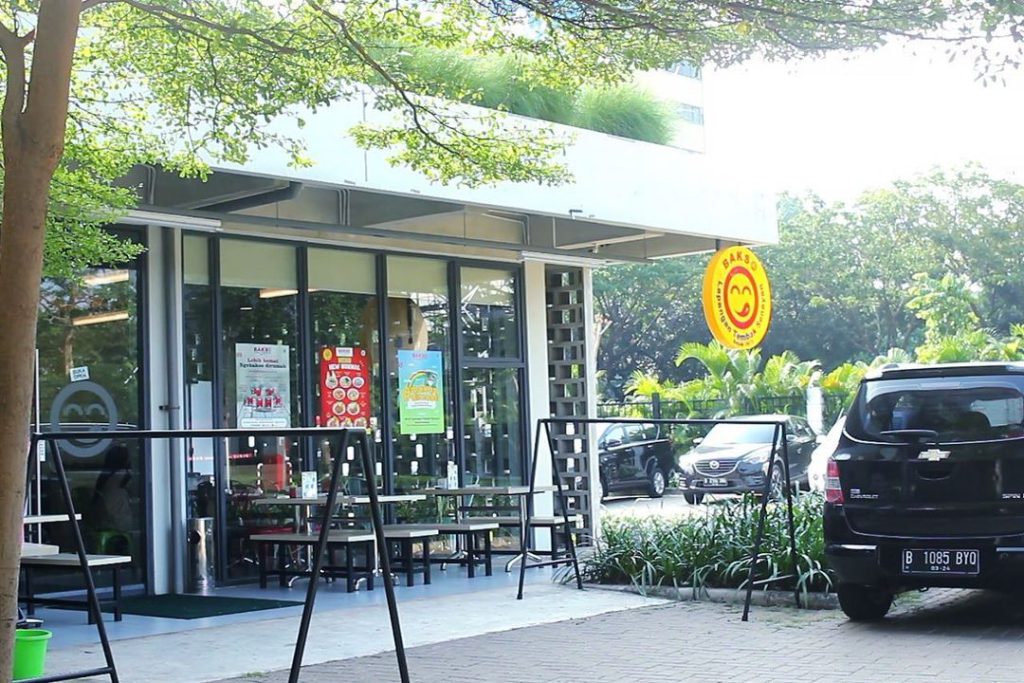 10 Places to Eat and Hangout Near Sudirman Park Apartment