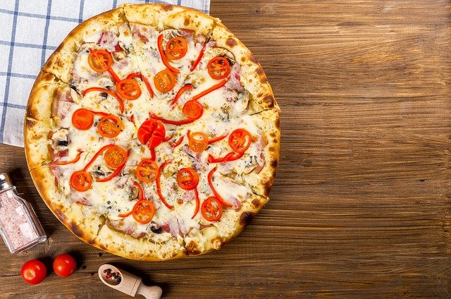 7 Rekomendasi Menu Pizza Hut Delivery: Nikmati Kelezatan Pizza Hut dari Rumah!