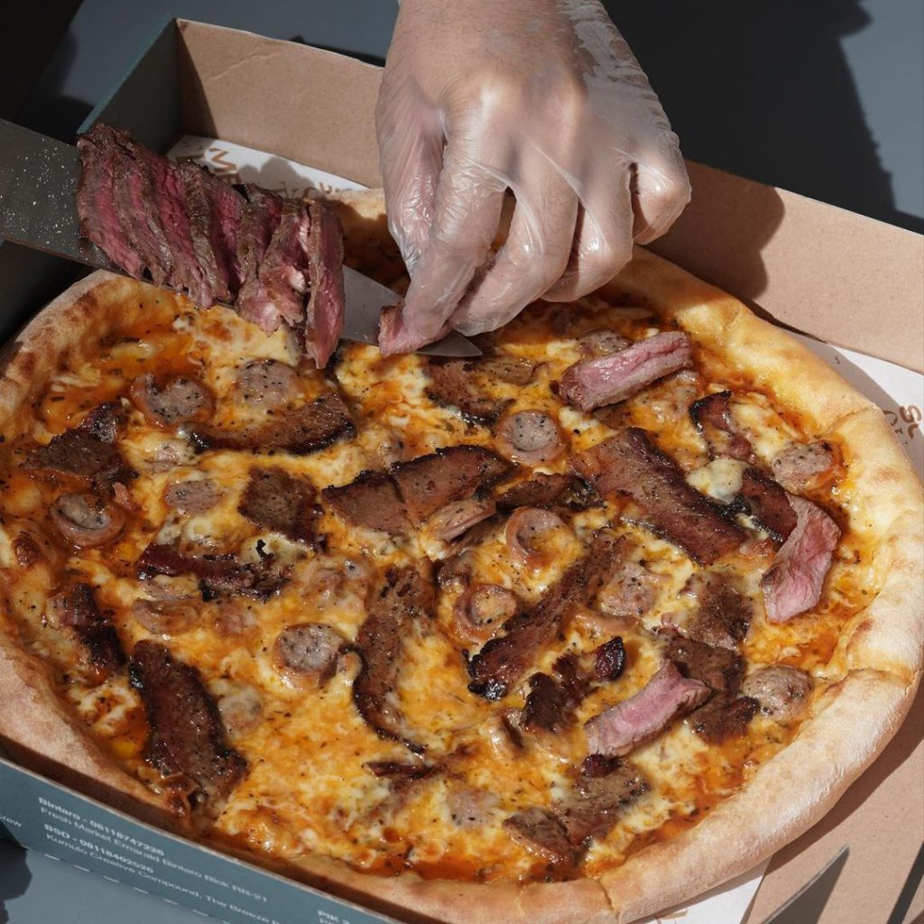 sliced pizzeria rekomendasi pizza wajib kamu coba