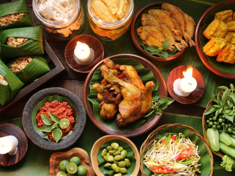 10 Recommendations for Typical Indonesian Food that You Must Try