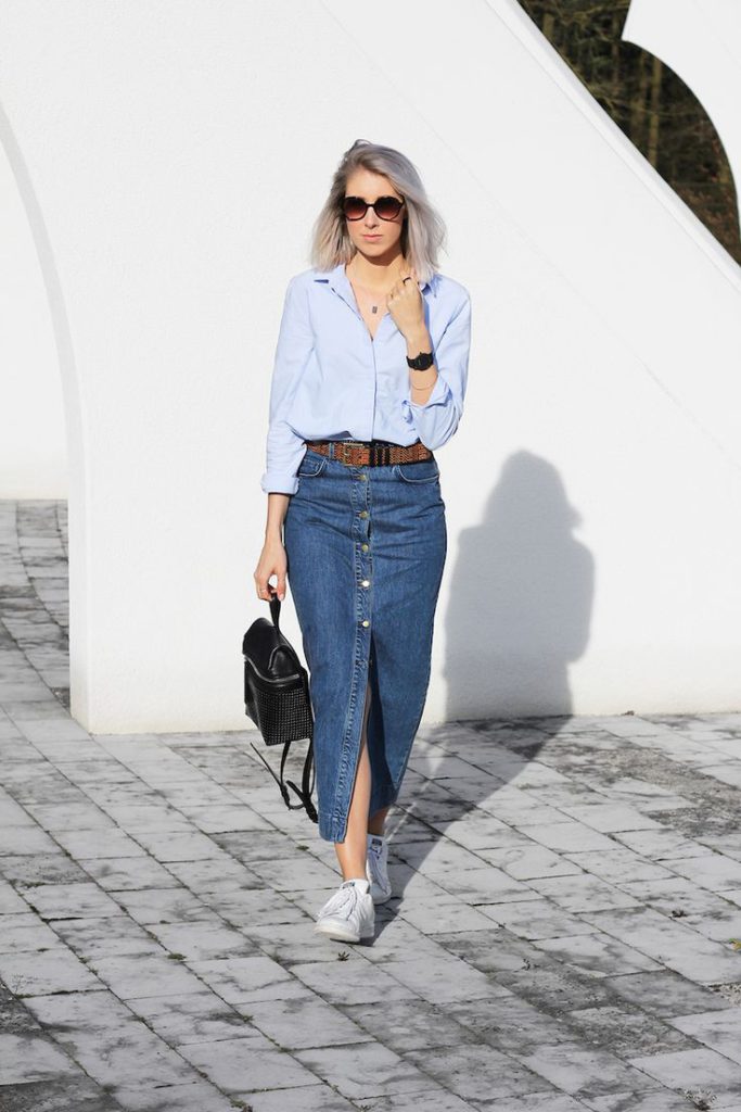 simple denim skirt style