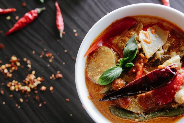 thai food: red curry