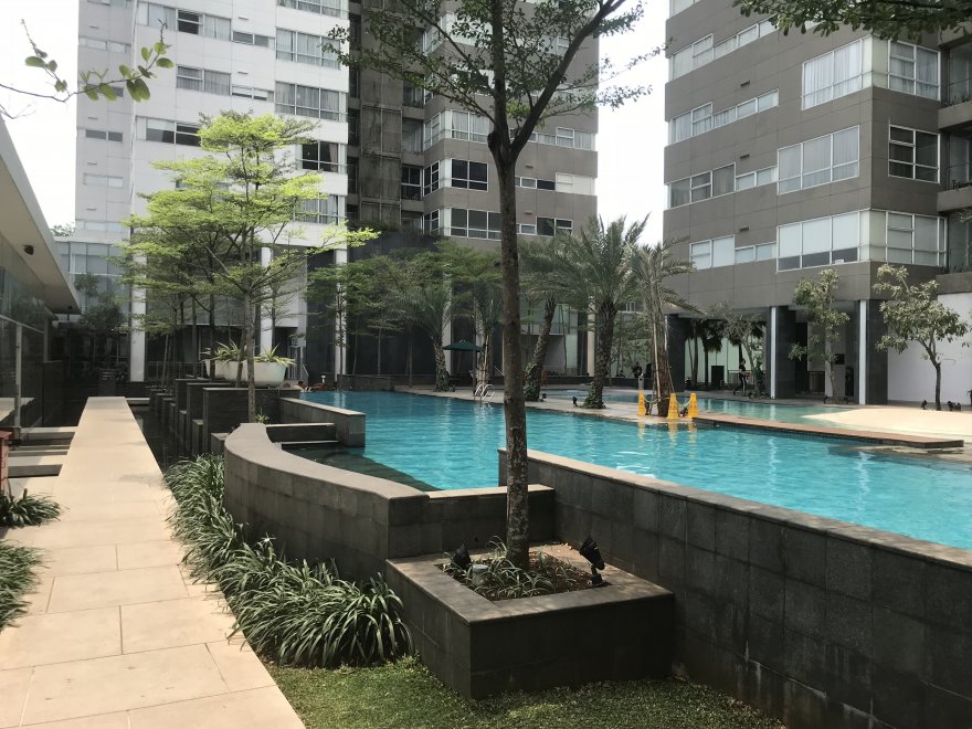 Side and pool view from 1 Park Residence Apartment