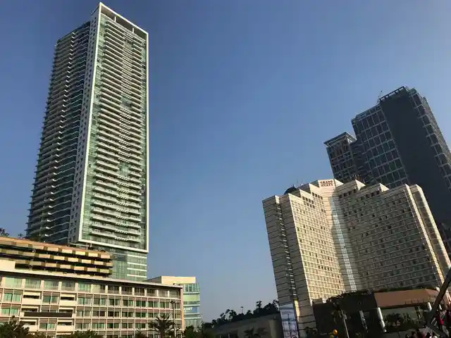 Apartemen tertinggi di Jakarta yakni Kempinski 